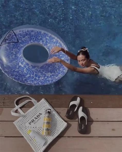 prada floatie